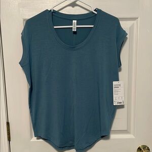 Athleta Cloudlight Stratus Tee - NWT!